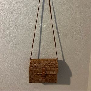 Wicker cross body with leather Strap